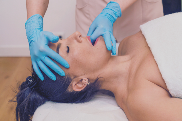 kinesitherapie sofie deprez avelgem revalab temporomandibualire klachten